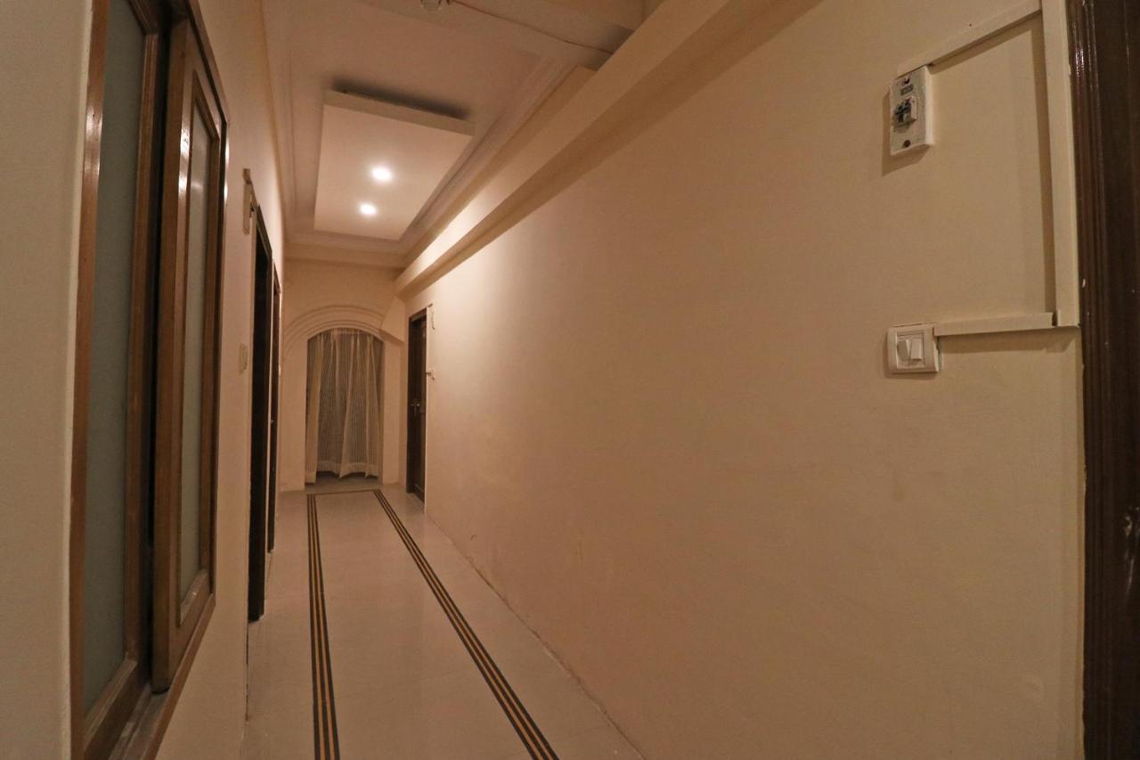 Oyo Flagship 19301 Mezbaan International Naka Hindola Hotel Lucknow Exterior foto